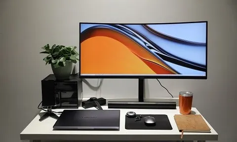 Mateview GT: Màn hình chơi game dạng cong siêu rộng vừa ra mắt của Huawei chỉ với giá 14tr900