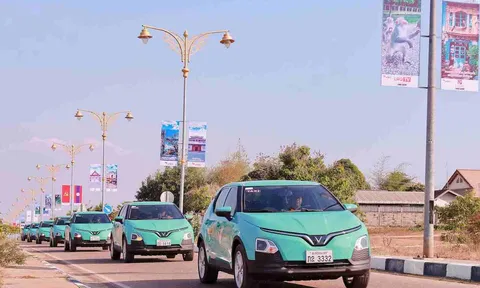 Xanh SM Lào khai trương dịch vụ taxi điện tại tỉnh Savannakhet