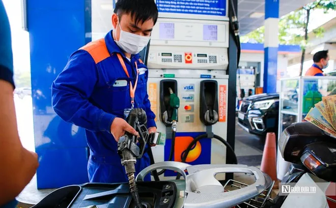 Giá xăng dầu đồng loạt giảm, xăng E5 còn 21.784 đồng/lít