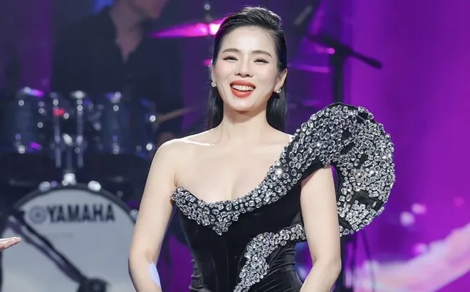 Cái kết khó tin của nữ ca sĩ Việt được mời hát đám cưới mà hét giá đến 300 triệu đồng
