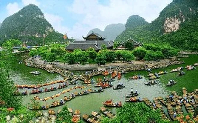 Việt Nam có 1 vùng đất sở hữu Di sản Thế giới đầu tiên của Đông Nam Á vừa được "Oscar của ngành du lịch" đề cử, là nơi tỷ phú Xuân Trường đầu tư KDL tâm linh 12.000 ha